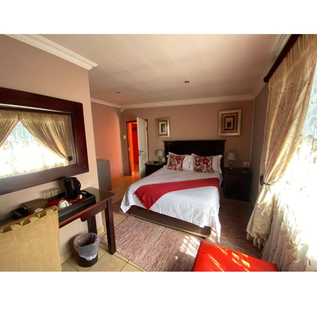 Madlula'S Guesthouse Pietermaritzburg Kültér fotó